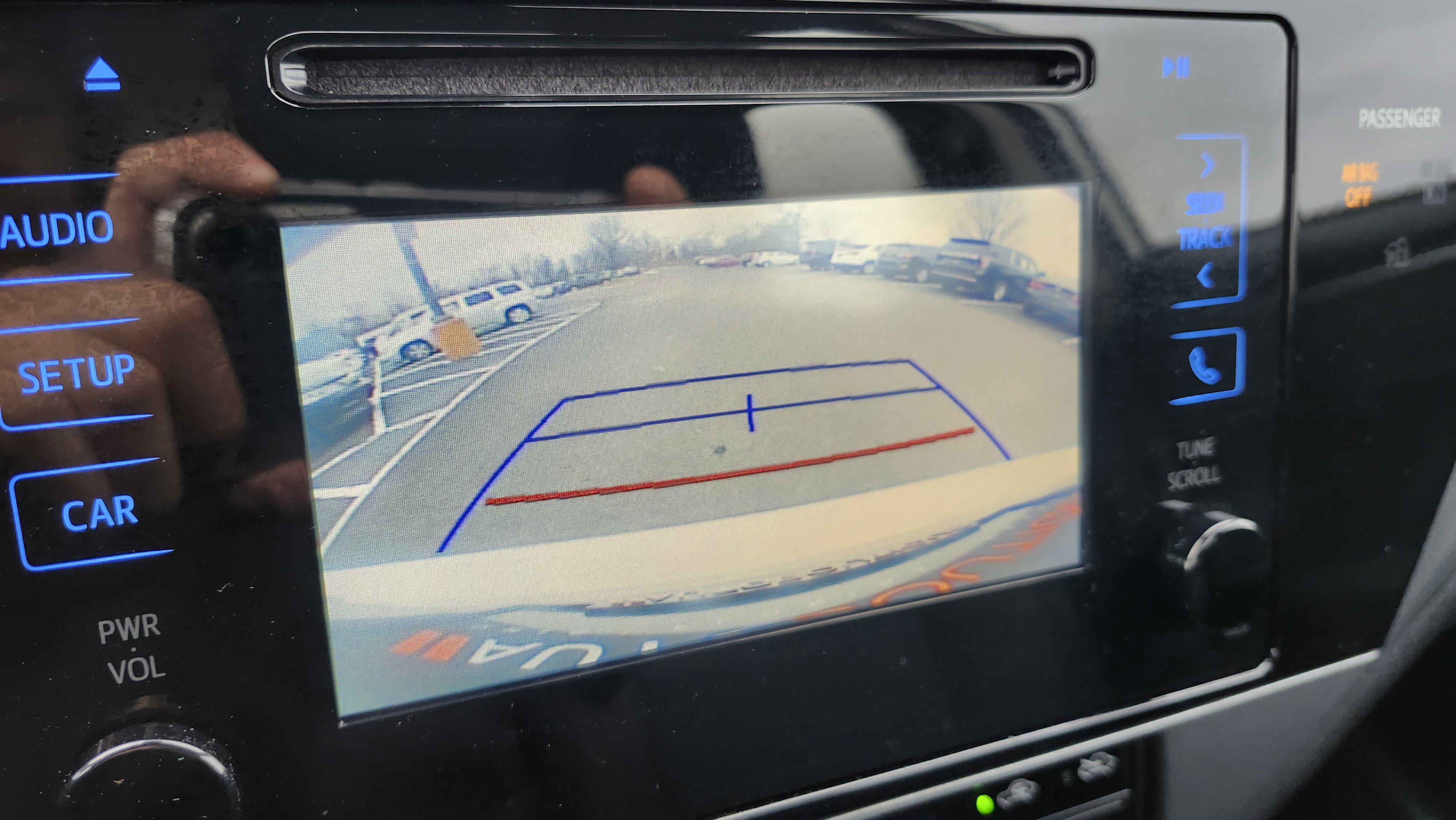 Used 2017 Toyota Corolla LE image 2