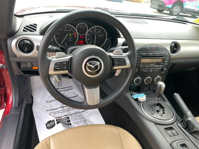 Used 2011 MAZDA MX-5 Miata Grand Touring w/ Premium Pkg RWD image 23