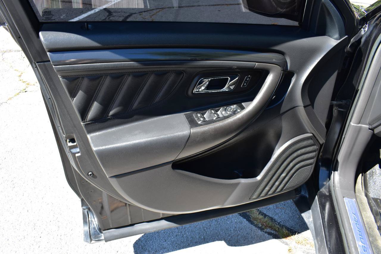 Used 2015 Ford Taurus SHO AWD/4WD image 16
