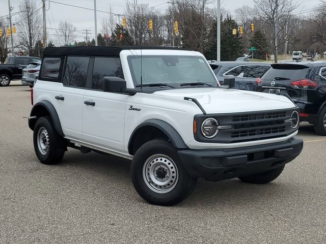 Used 2023 Ford Bronco Base image 1