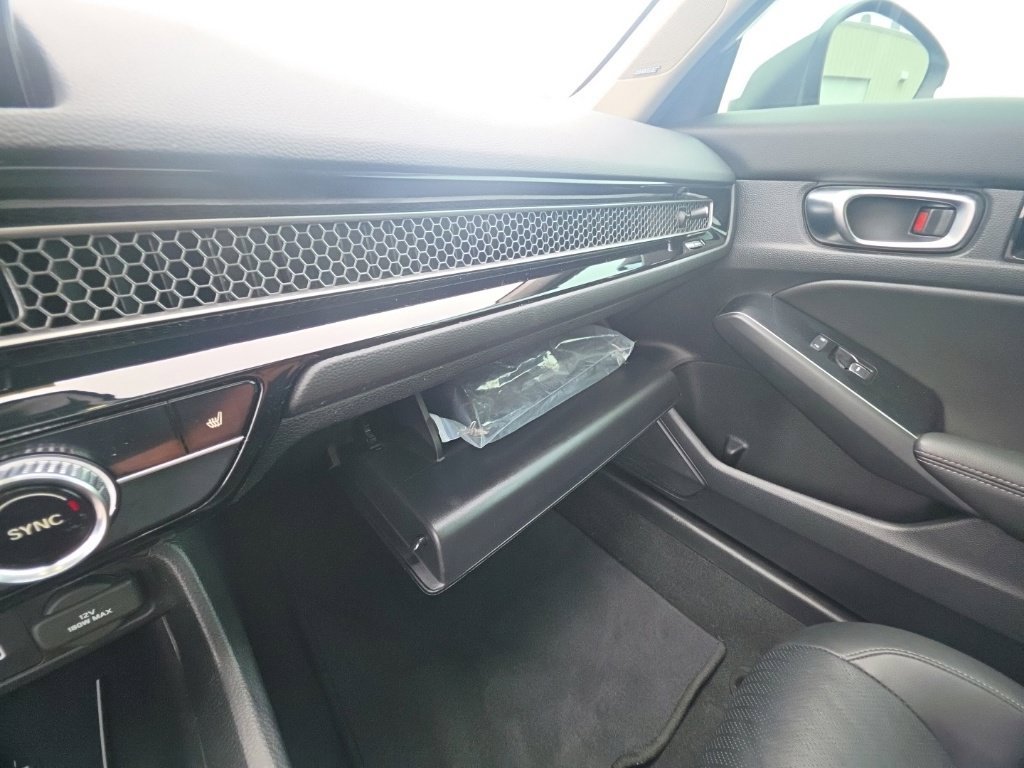 Certified 2024 Honda Civic Touring image 22