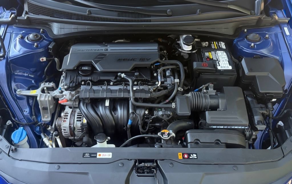 Used 2023 Hyundai Elantra SEL FWD image 28