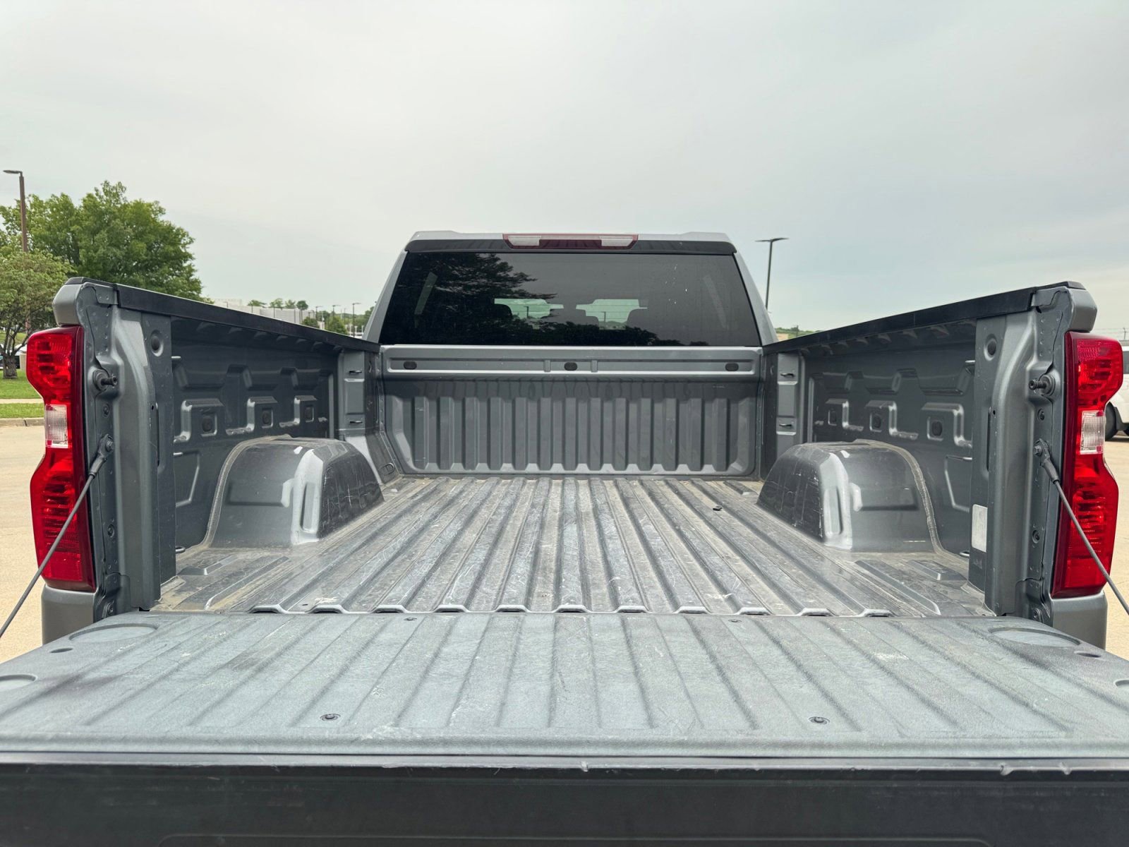 Used 2020 Chevrolet Silverado 1500 LT w/ All-Star Edition AWD/4WD image 17