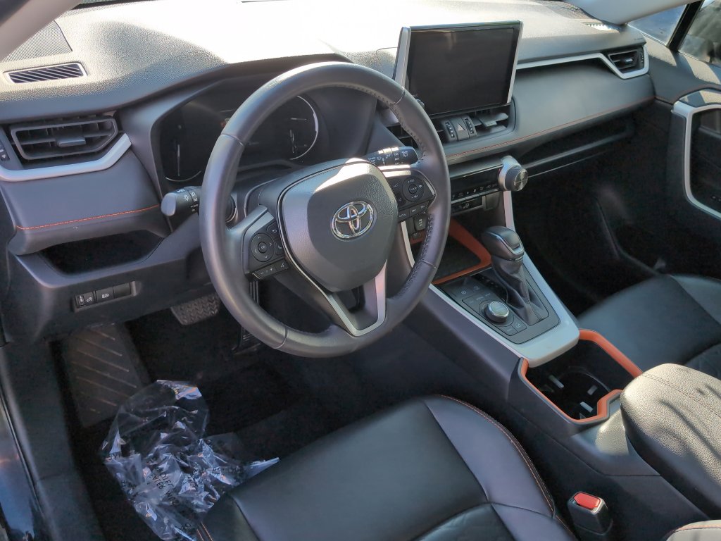 Used 2024 Toyota RAV4 Adventure image 9