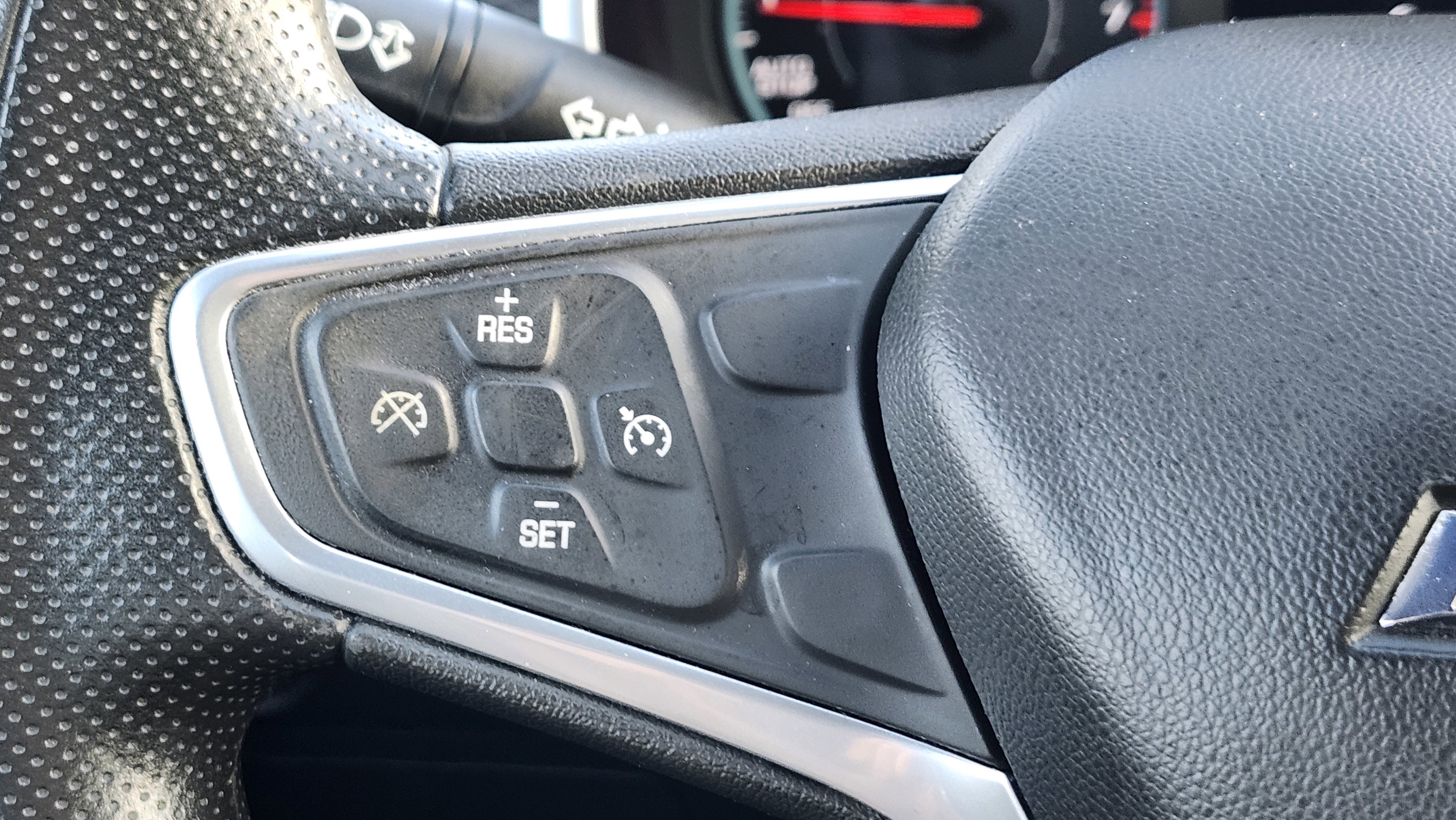 Used 2022 Chevrolet Malibu LT image 31