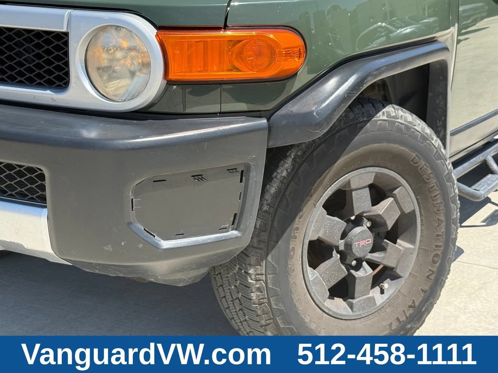 Used 2012 Toyota FJ Cruiser 2WD w/ Upgrade Pkg image 3