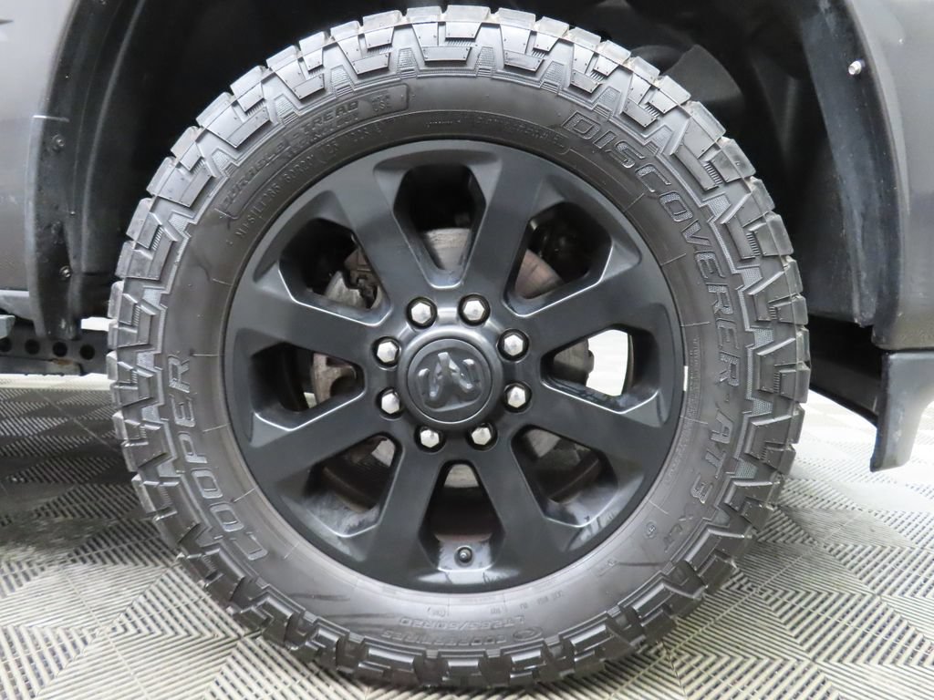 Used 2024 RAM 2500 Big Horn w/ Night Edition AWD/4WD image 7
