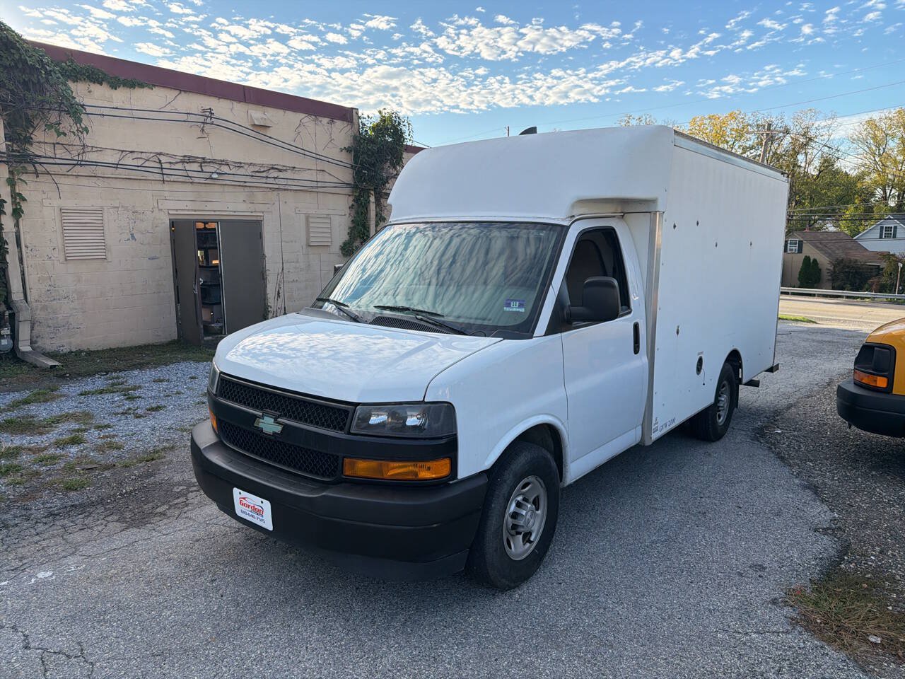 Used 2018 Chevrolet Express 3500 RWD image 13
