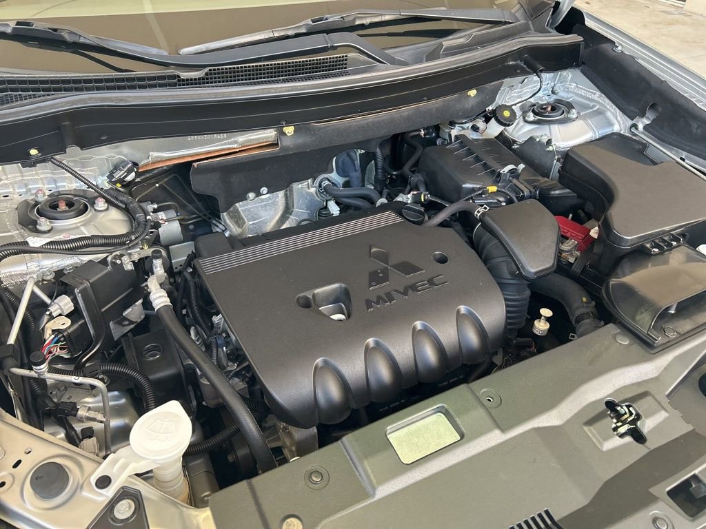 Used 2019 Mitsubishi Outlander ES image 10