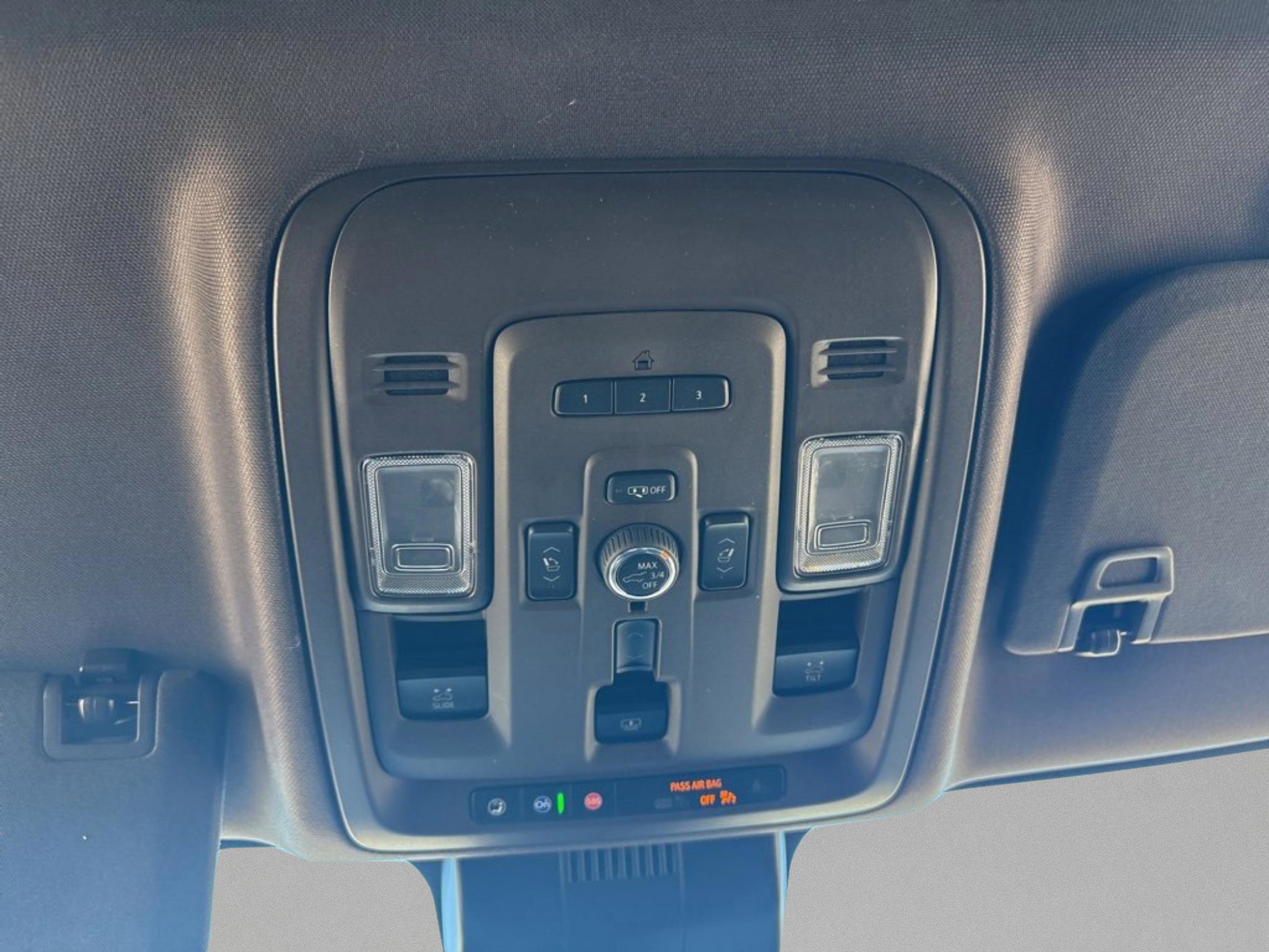 Used 2023 GMC Yukon XL Denali image 26