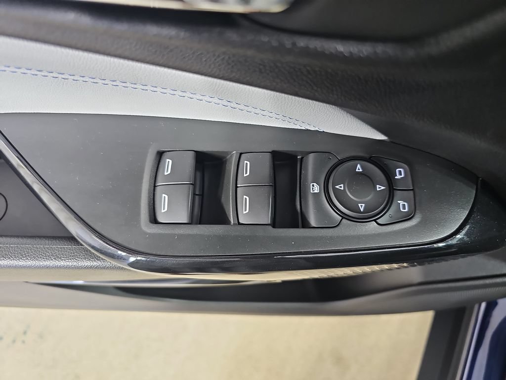 Certified 2024 Chevrolet Trax LT FWD image 32