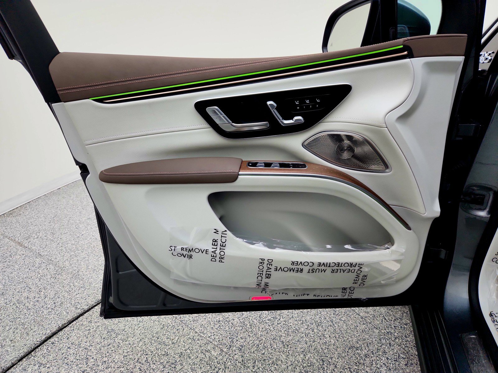 Certified 2023 Mercedes-Benz EQS 450+ SUV image 21