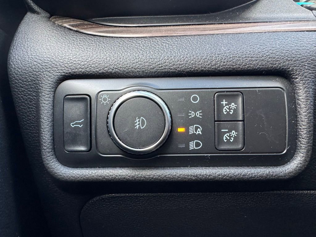 Used 2020 Ford Explorer Limited w/ Class III Trailer Tow Package image 24