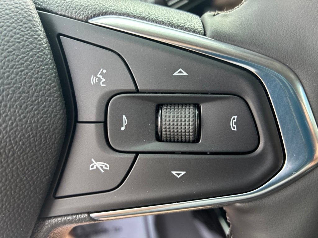 New 2026 Chevrolet Trax LT w/ LT Convenience Package FWD image 19