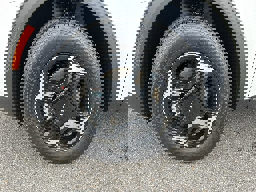 New 2026 Kia Sportage EX w/ EX Panoramic Sunroof Package image 9