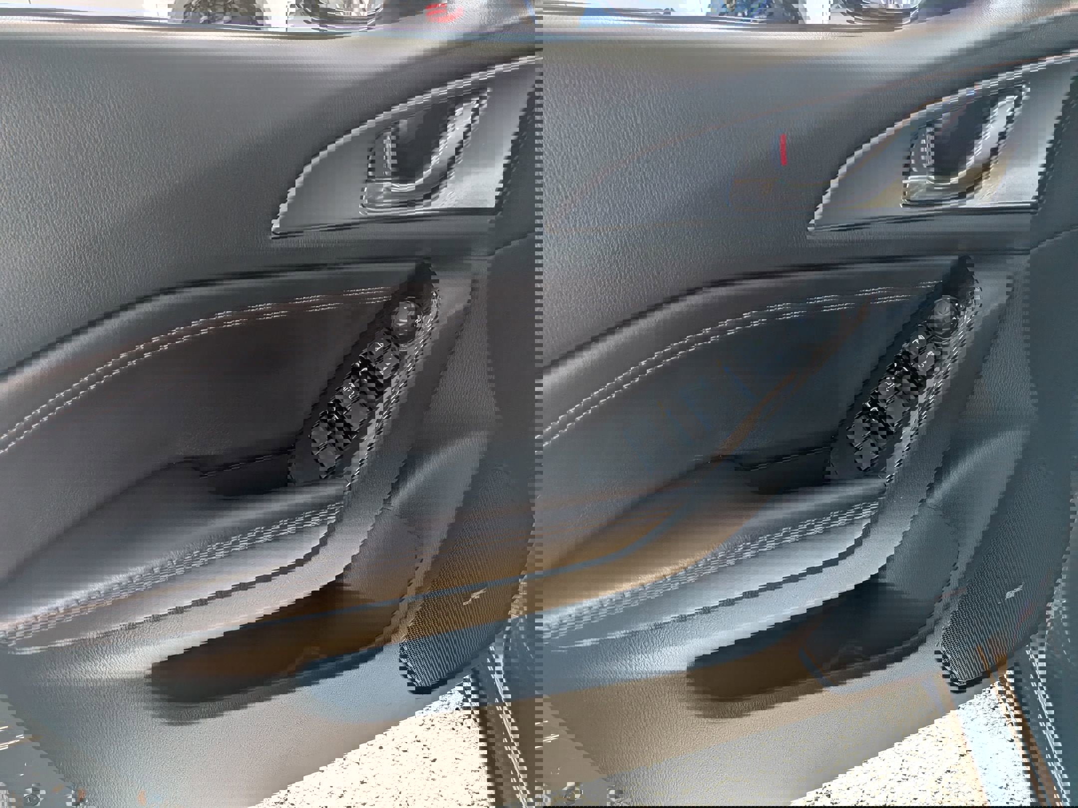 Used 2017 MAZDA MAZDA3 Grand Touring w/ Premium Equipment Package image 8