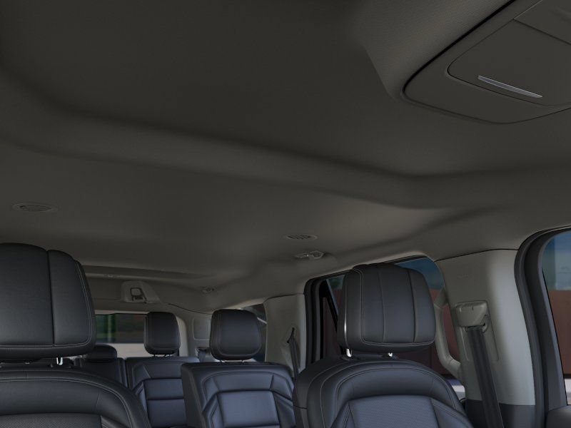 New 2026 Lincoln Navigator Premiere AWD/4WD image 22