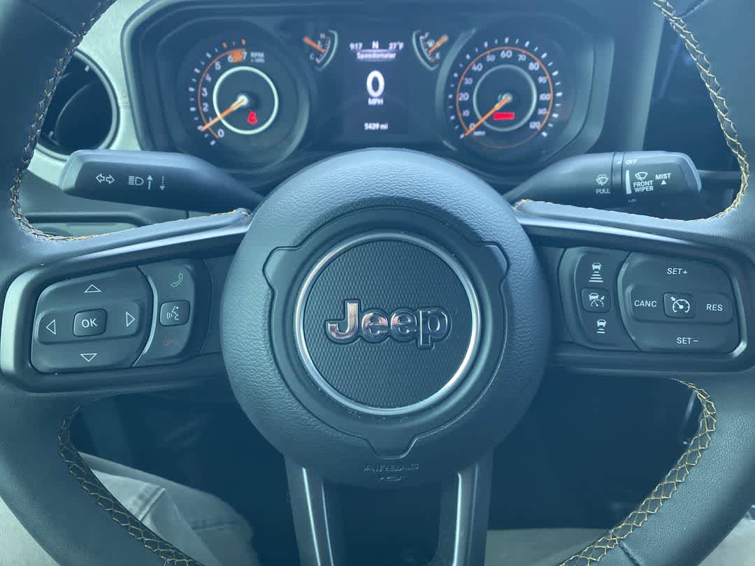 Used 2025 Jeep Wrangler Sport S image 14