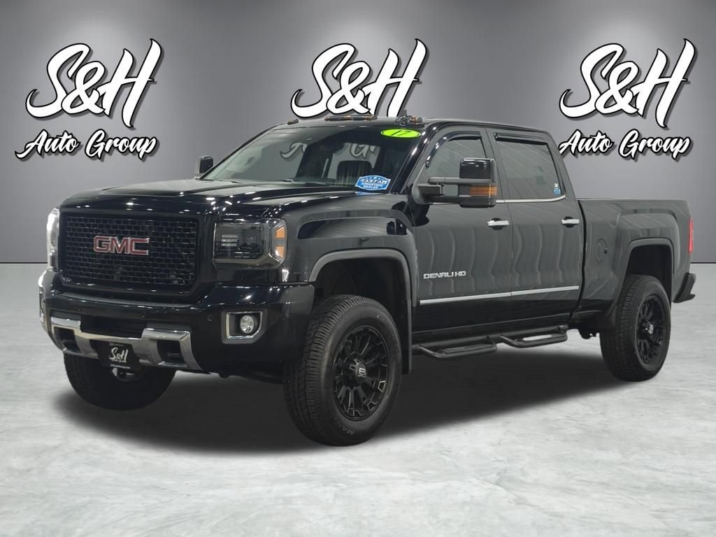 Used 2017 GMC Sierra 2500 Denali w/ Suspension Package, Off-Road image 16