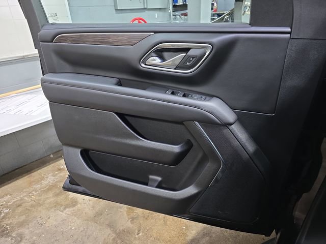 Used 2023 Chevrolet Suburban LS w/ Driver Alert Package image 28