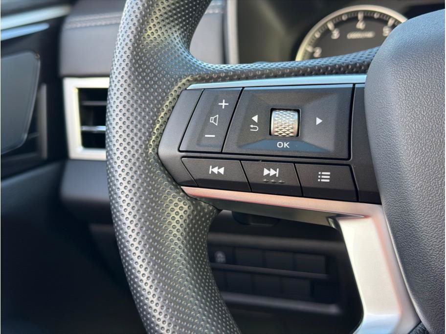 New 2026 Mitsubishi Outlander ES FWD image 16