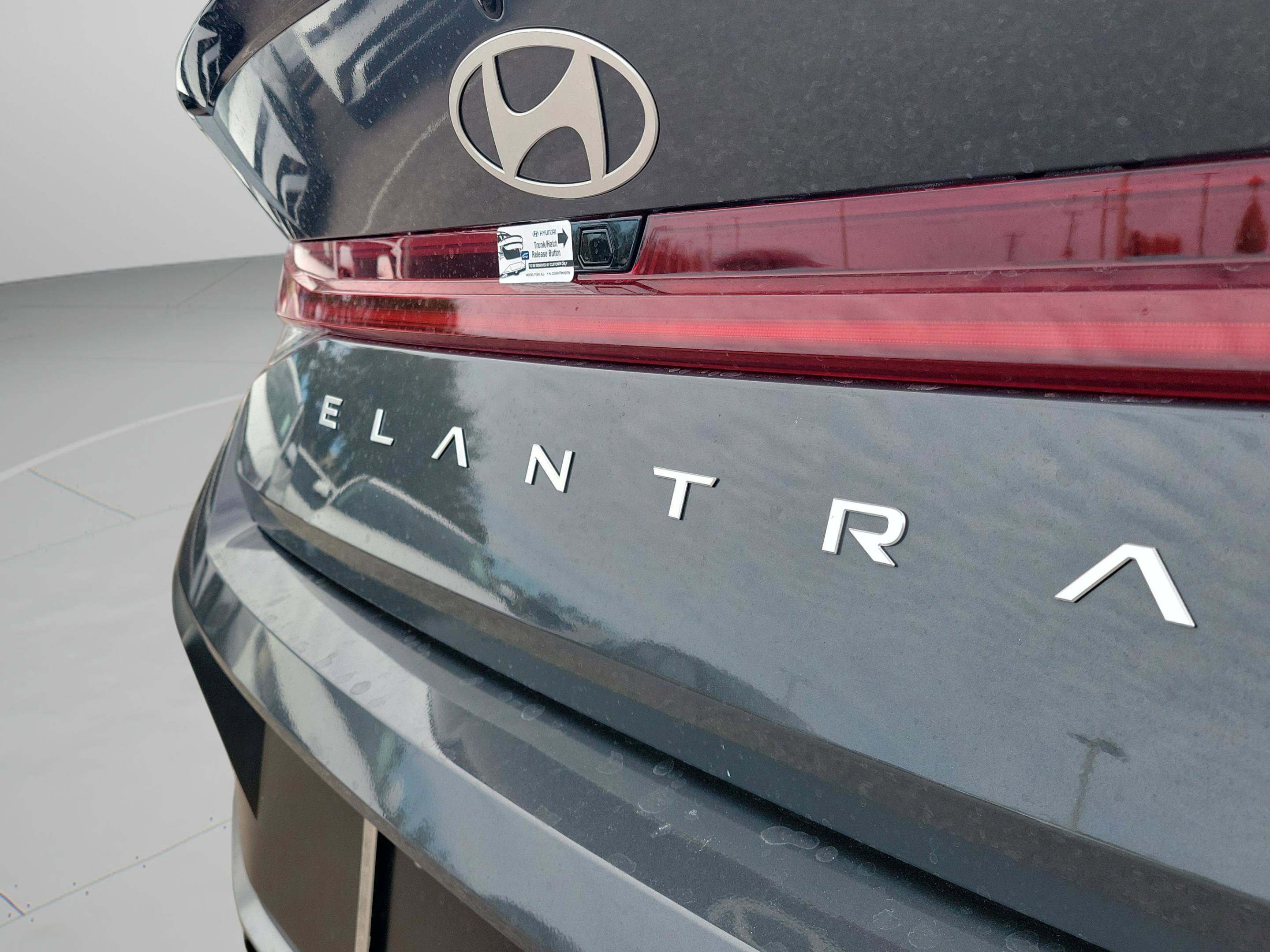 New 2026 Hyundai Elantra SEL Sport image 31