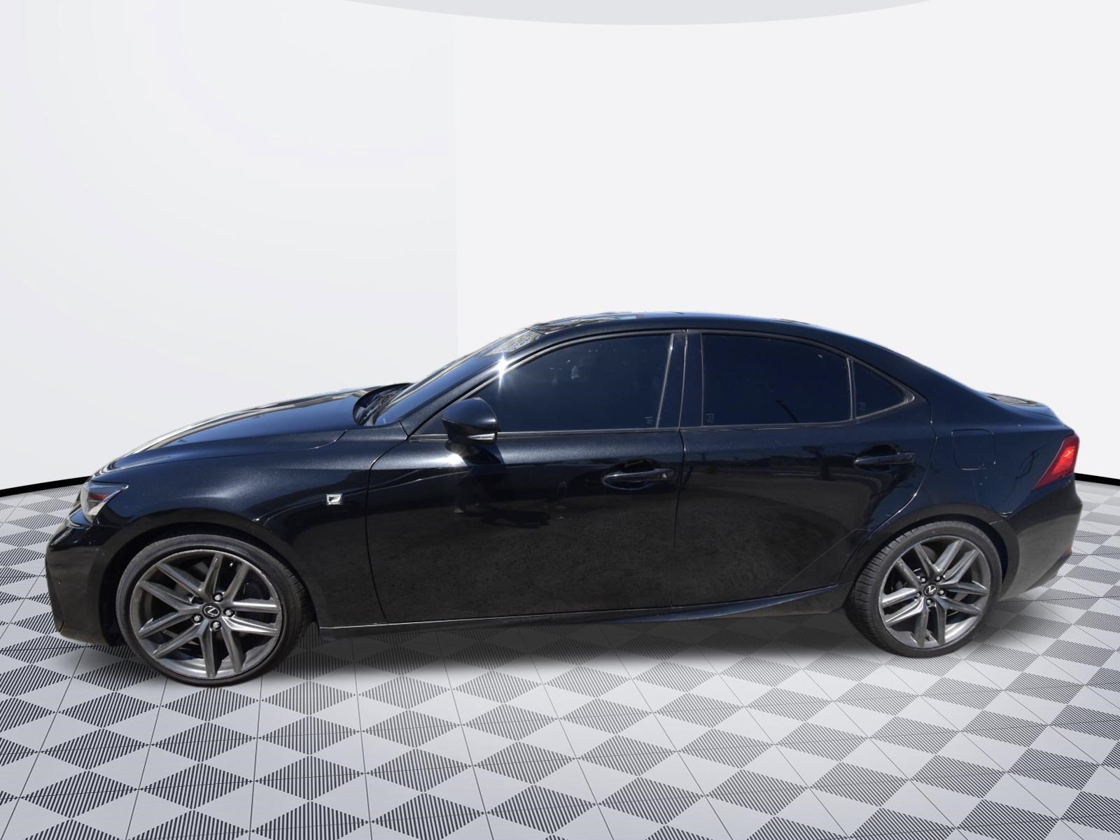 Used 2018 Lexus IS 300 F Sport RWD image 4