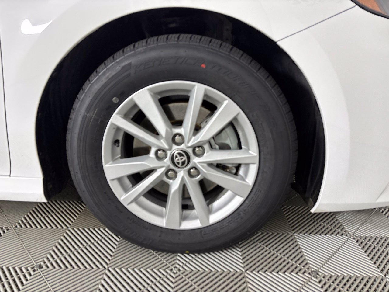 Used 2026 Toyota Camry LE FWD image 37