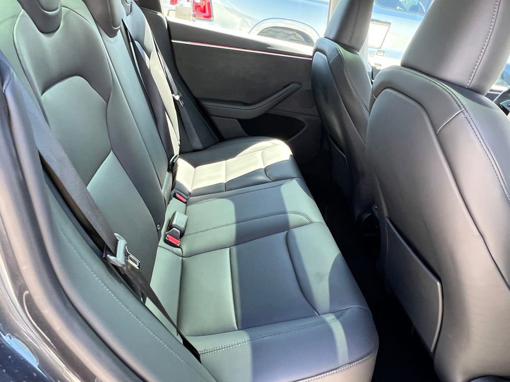 Used 2025 Tesla Model 3 Long Range image 19