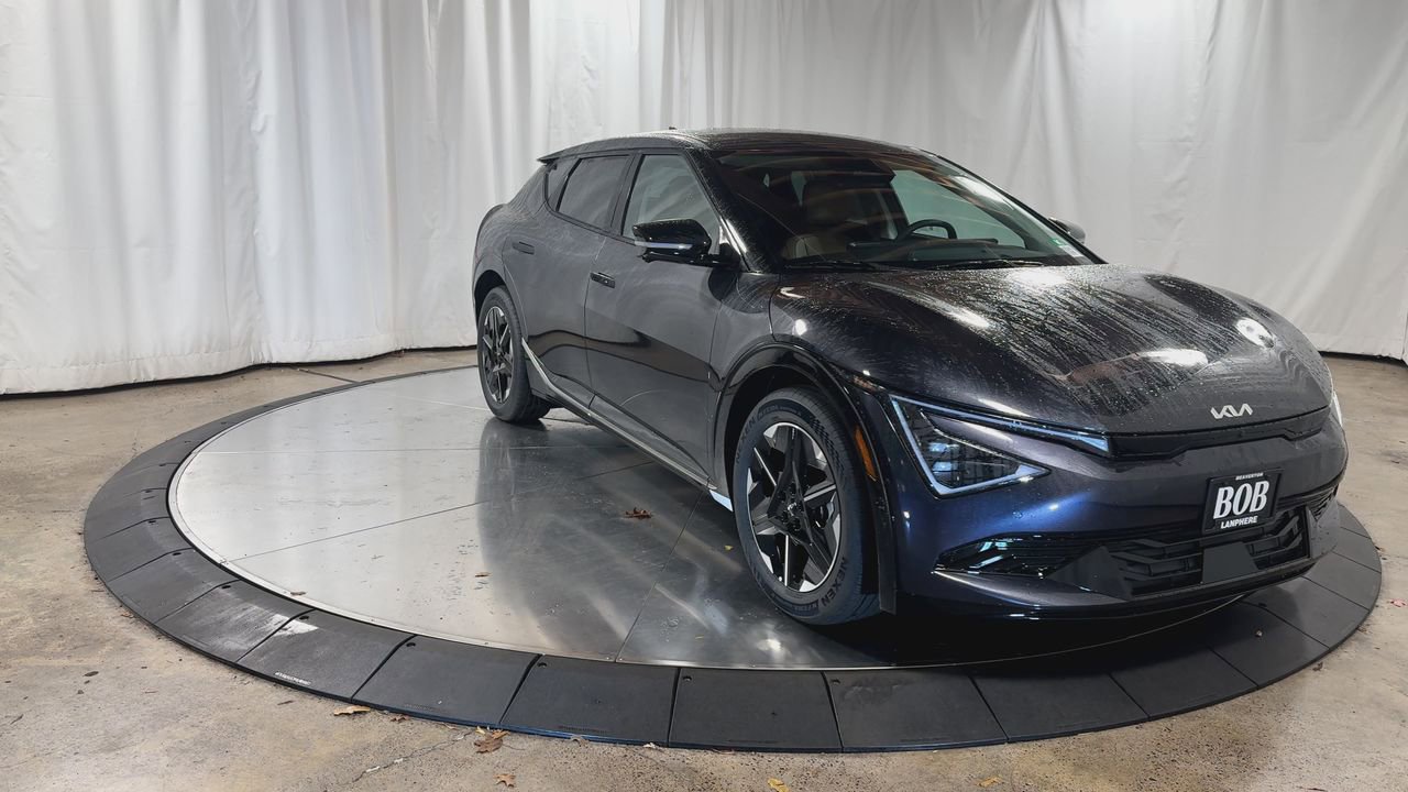 New 2025 Kia EV6 Wind image 3