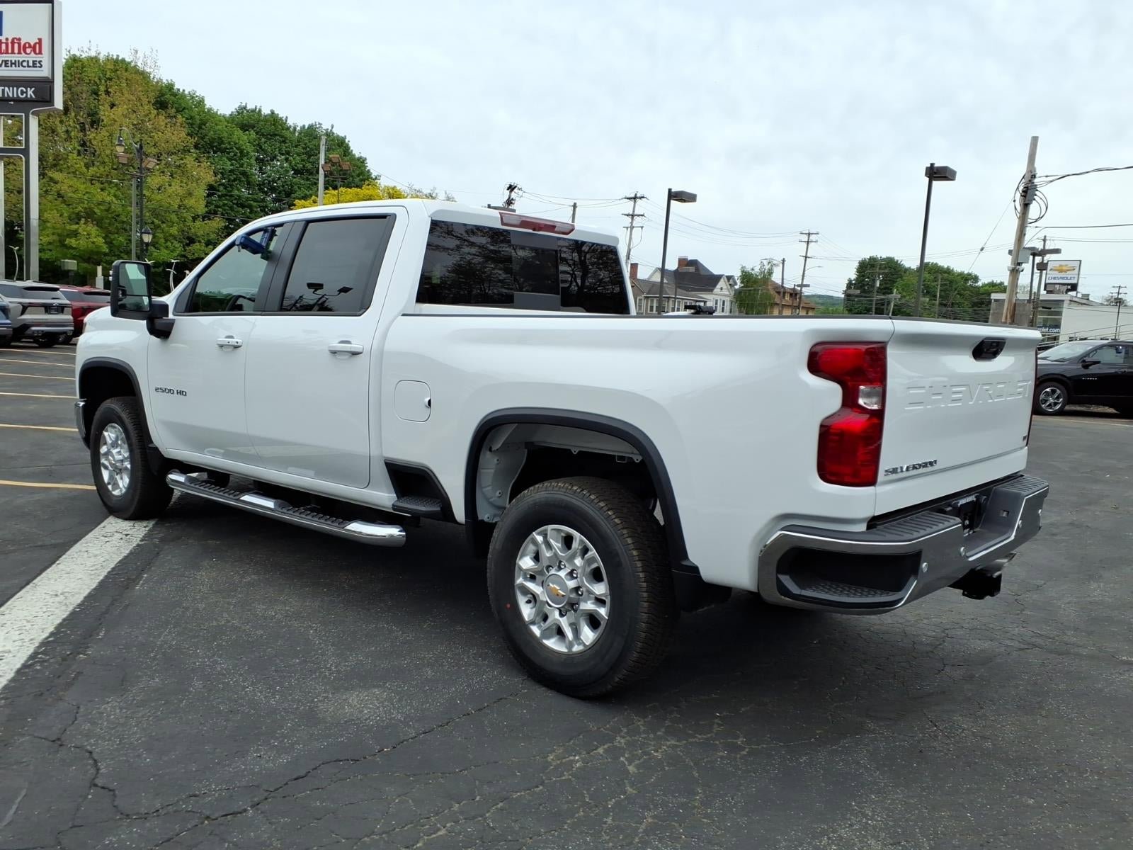 New 2026 Chevrolet Silverado 2500 LT w/ All Star Edition AWD/4WD image 5