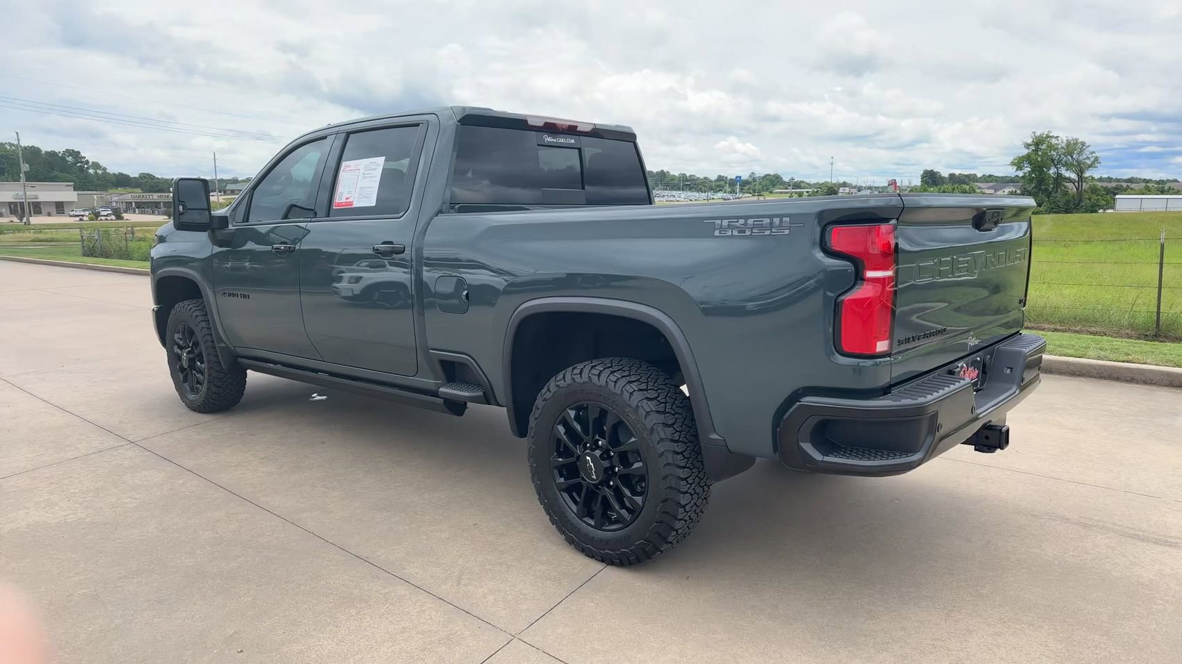 Used 2026 Chevrolet Silverado 2500 LTZ w/ LTZ Plus Package AWD/4WD image 5