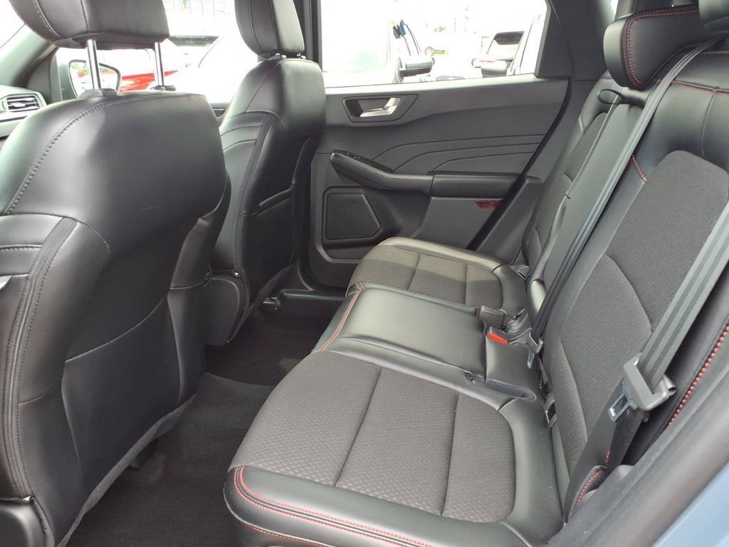 Certified 2024 Ford Escape ST-Line w/ Tech Pack #1 AWD/4WD image 11