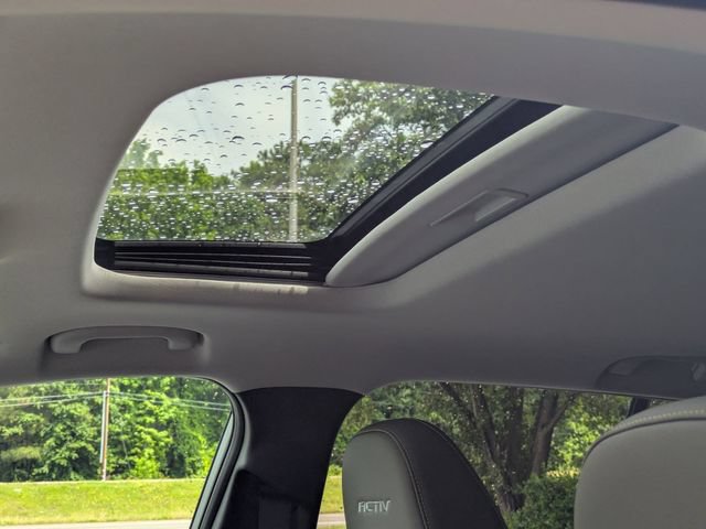 New 2026 Chevrolet Trax ACTIV w/ Sunroof Package FWD image 12