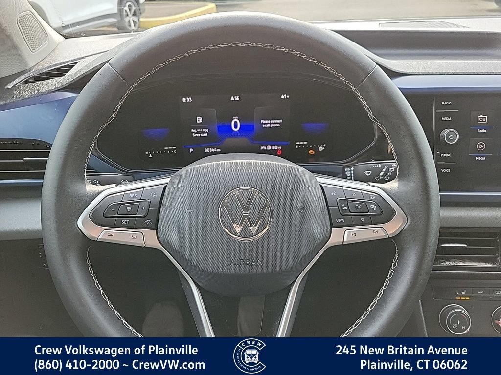 Certified 2022 Volkswagen Taos SE w/ Driver Assistance Package FWD image 5