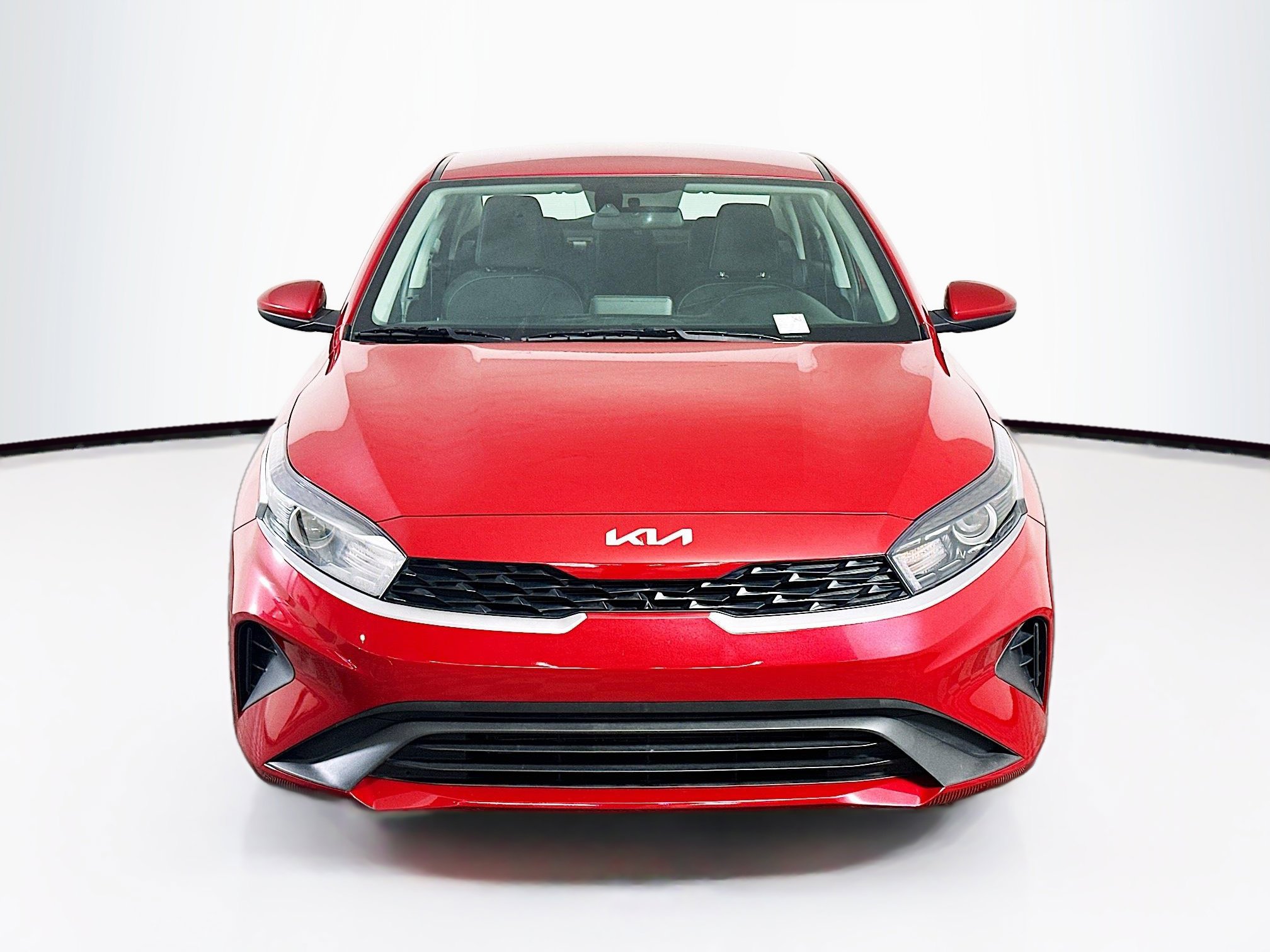 Used 2024 Kia Forte LXS image 2