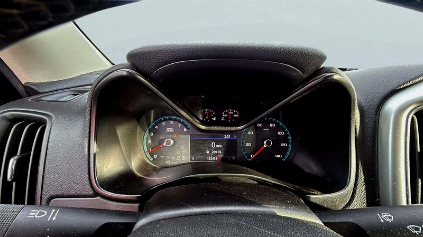 Used 2020 Chevrolet Colorado LT w/ Safety Package image 10