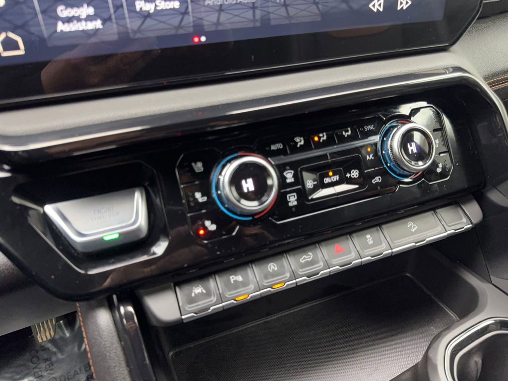 Used 2025 GMC Sierra 1500 AT4 image 69