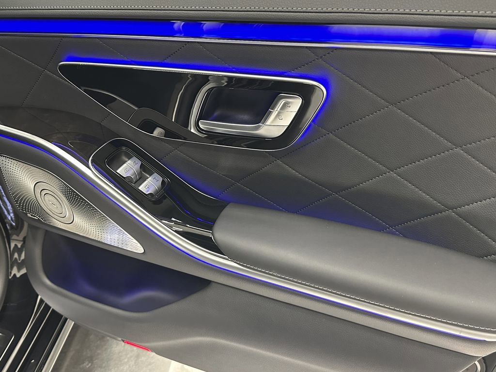Certified 2025 Mercedes-Benz S 580e 4MATIC Sedan image 19