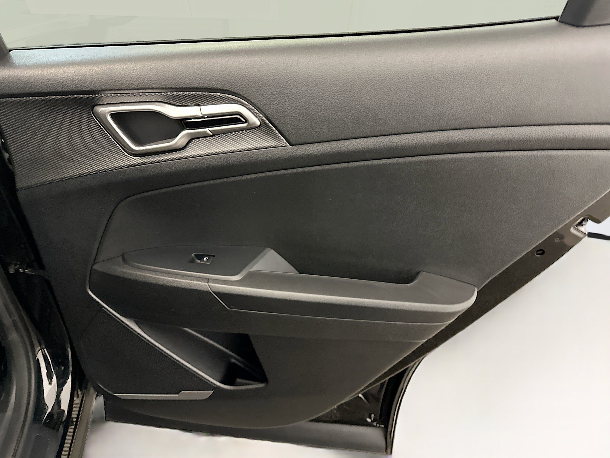 Used 2024 Kia Sportage LX image 30