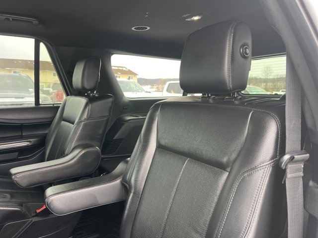 Used 2020 Ford Expedition Max XLT w/ Equipment Group 202A image 38