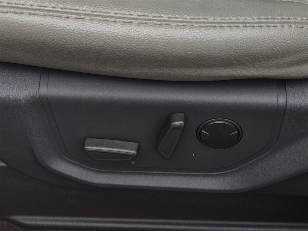 Used 2021 Ford Expedition XLT image 37