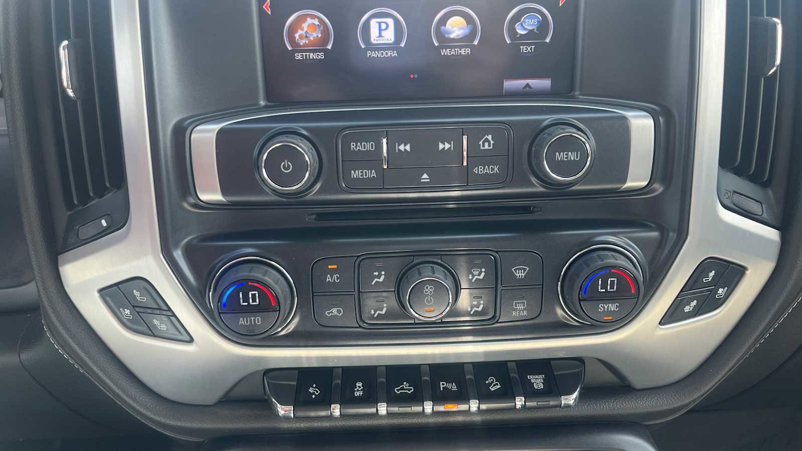 Used 2016 GMC Sierra 2500 SLT w/ Duramax Plus Package image 19