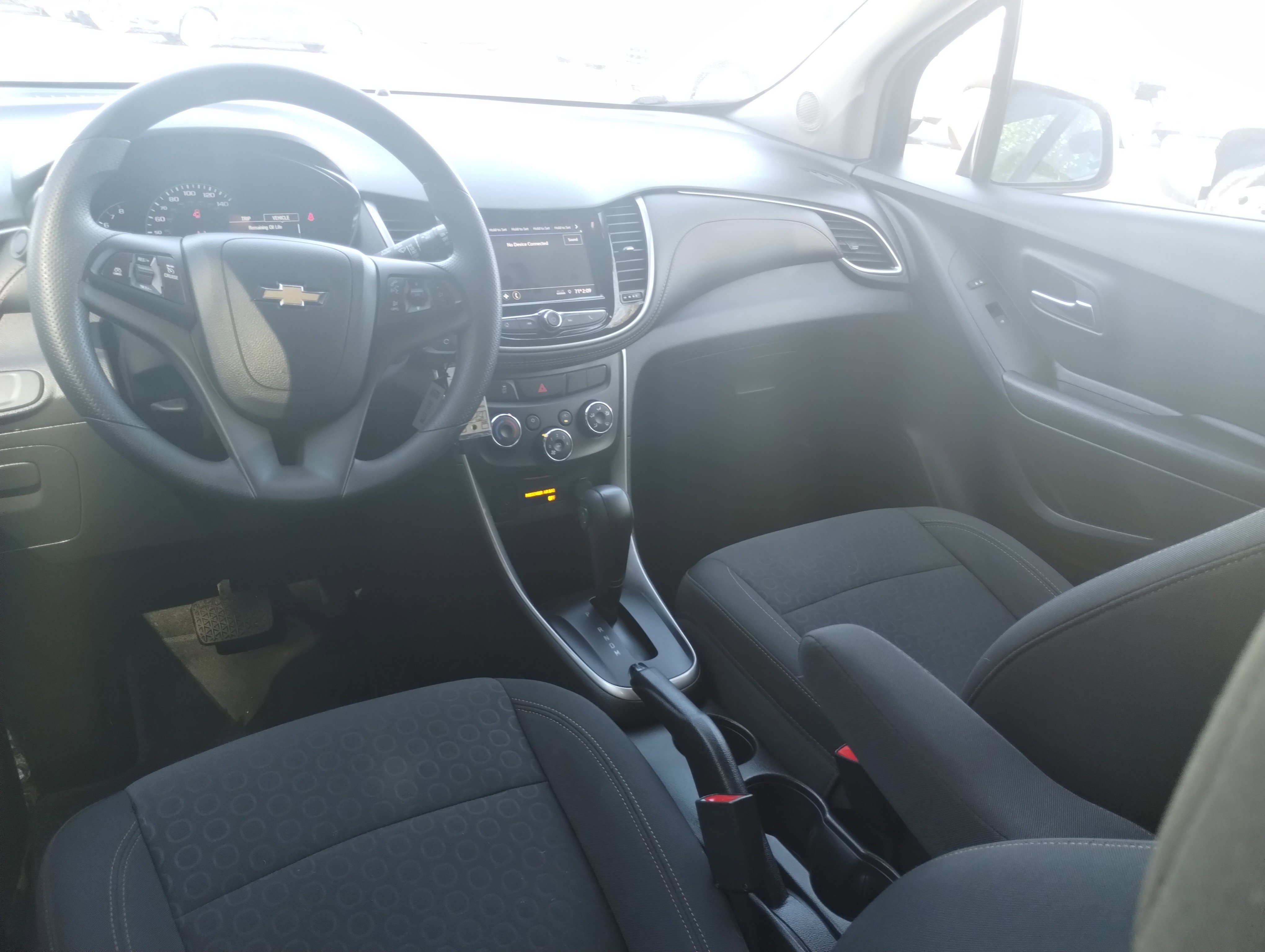 Used 2022 Chevrolet Trax LS w/ Tint and Cruise Package image 17