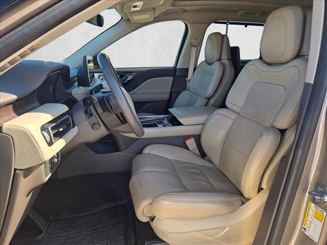 Used 2020 Lincoln Aviator Reserve w/ Equipment Group 202A image 17