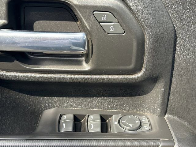 Used 2020 Chevrolet Silverado 2500 Custom w/ Custom Convenience Package image 13