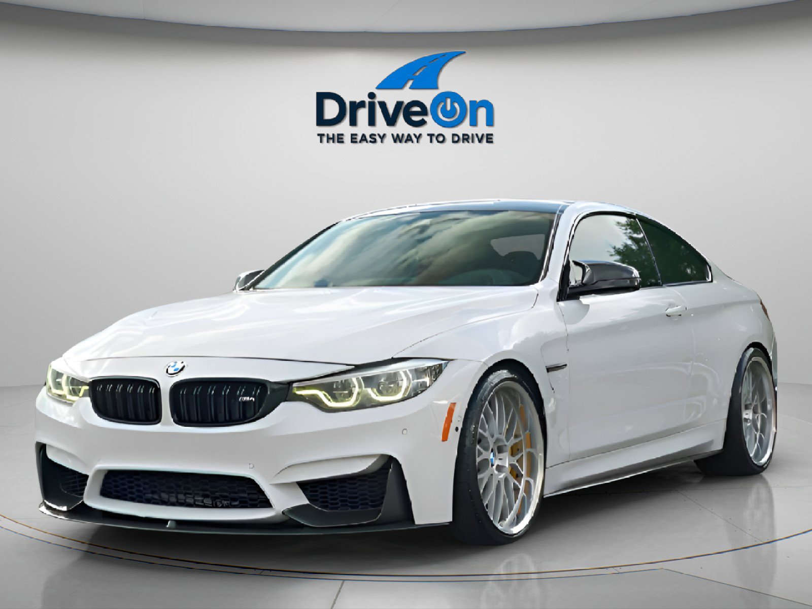 Used 2018 BMW M4 Coupe w/ Competition Package image 2