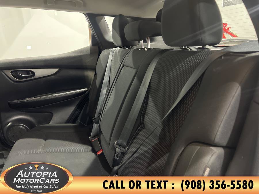 Used 2021 Nissan Rogue Sport S FWD image 18