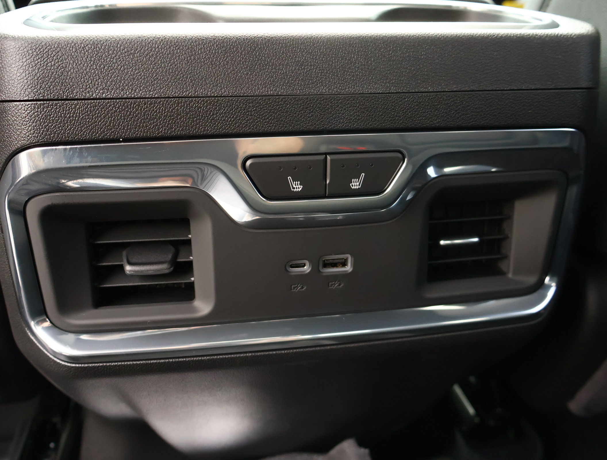 New 2026 Chevrolet Silverado 2500 LTZ w/ LTZ Convenience Package AWD/4WD image 24