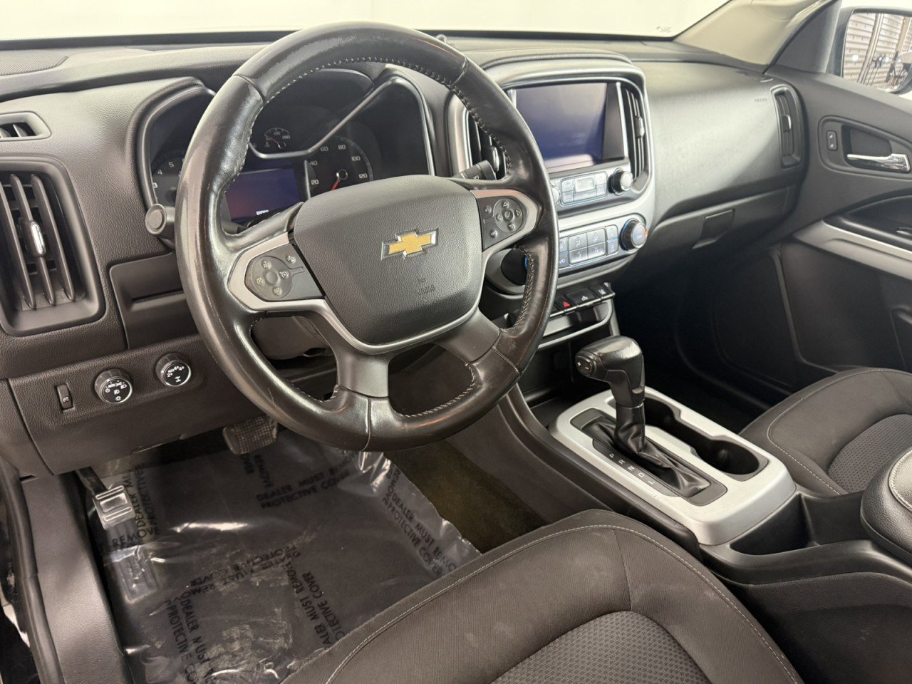 Used 2018 Chevrolet Colorado LT w/ LT Convenience Package image 15
